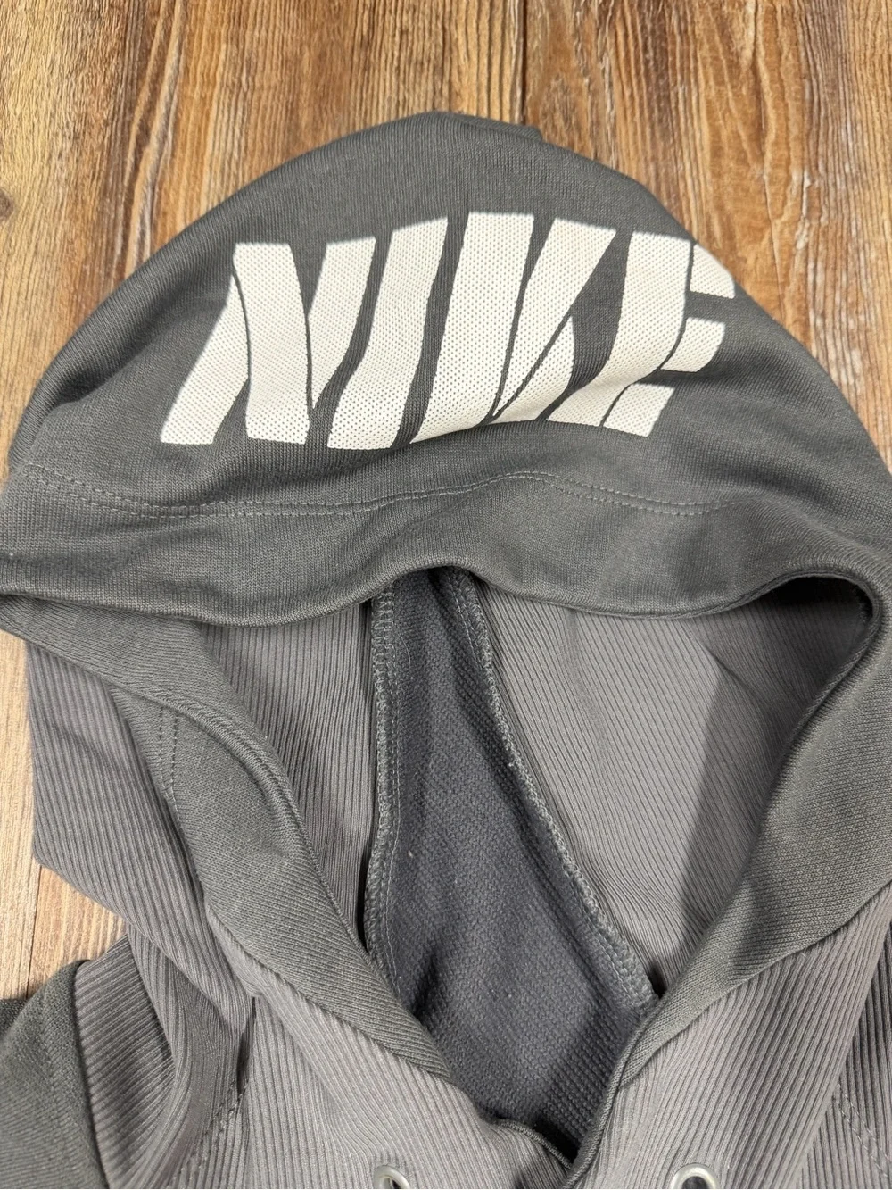 Grey short sleeve Nike Dri-Fit Hoodie Size L